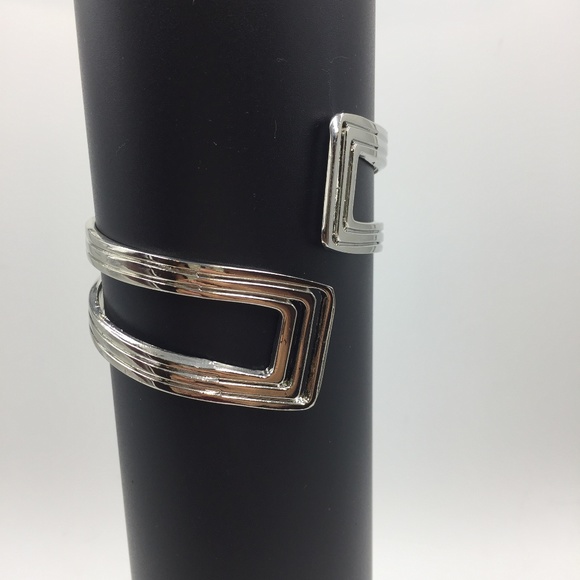 NWT! IMPRESSION Silver Cuff Statement Bracelet - Picture 3 of 4